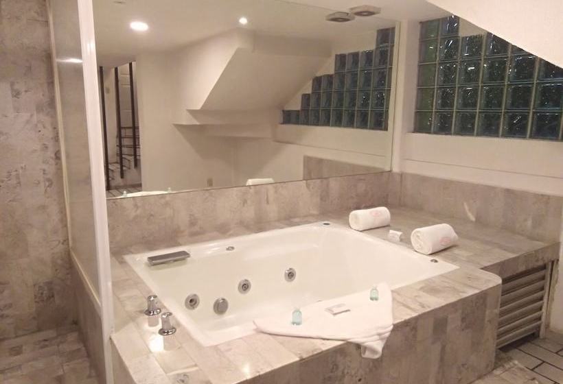 Hotel Quinta Avenida