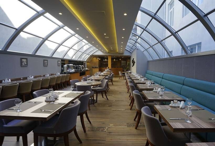 هتل Tbilisi Chambers, Trademark Collection By Wyndham