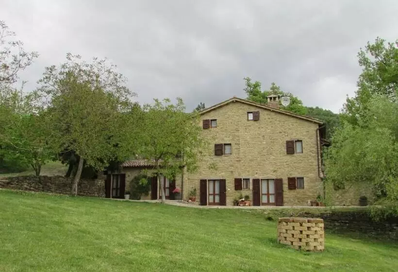 Aamiaismajoitus (B&B) Le Querce Di Campolungo