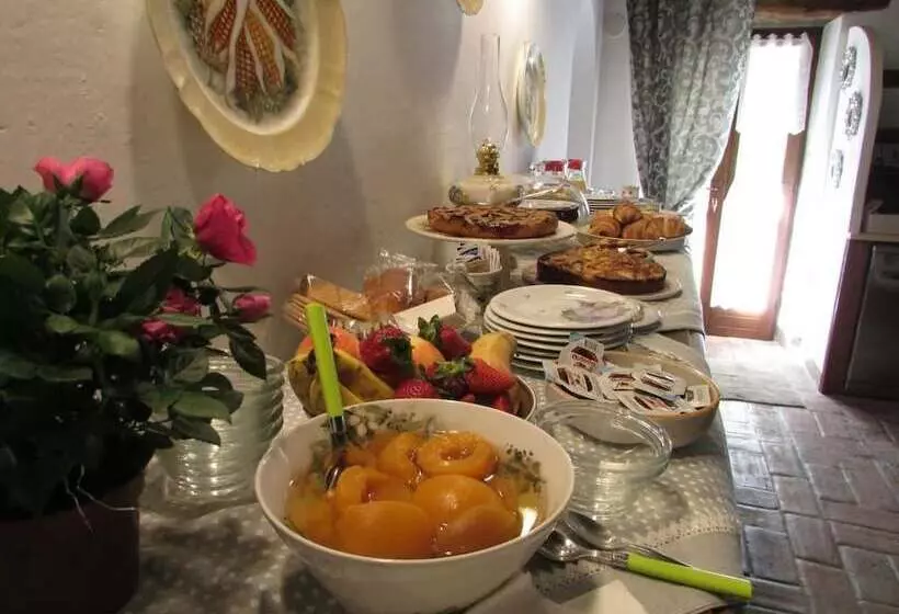 Aamiaismajoitus (B&B) Le Querce Di Campolungo
