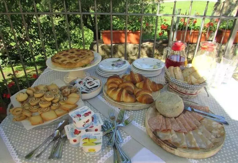 Aamiaismajoitus (B&B) Le Querce Di Campolungo