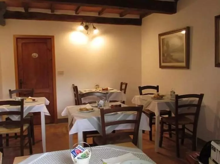 Aamiaismajoitus (B&B) Le Querce Di Campolungo
