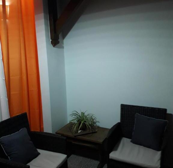 تختخواب و صبحانه Le Saint Georges