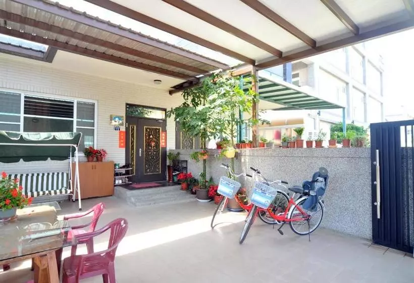 تختخواب و صبحانه Lin Yuan Bicycle Homestay