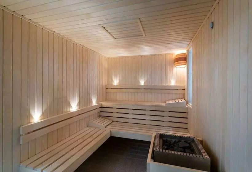 هتل Hôtel Miléade Les Pléïades La Baule