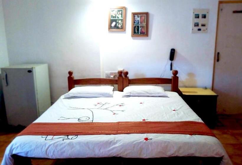 A Date With Me Boutique Hotel Bar @ Restaurant