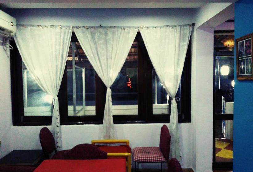 A Date With Me Boutique Hotel Bar @ Restaurant