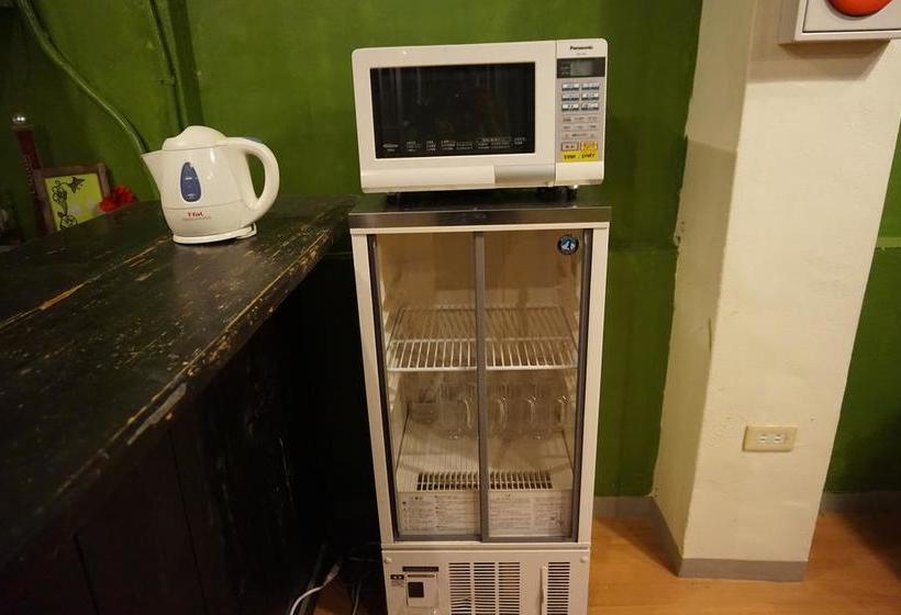 הוסטל Next Tainment Naha