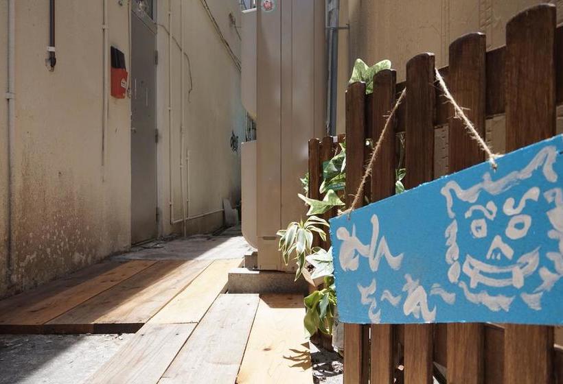 הוסטל Next Tainment Naha