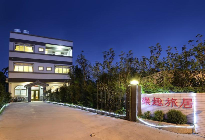 تختخواب و صبحانه Love Fun House