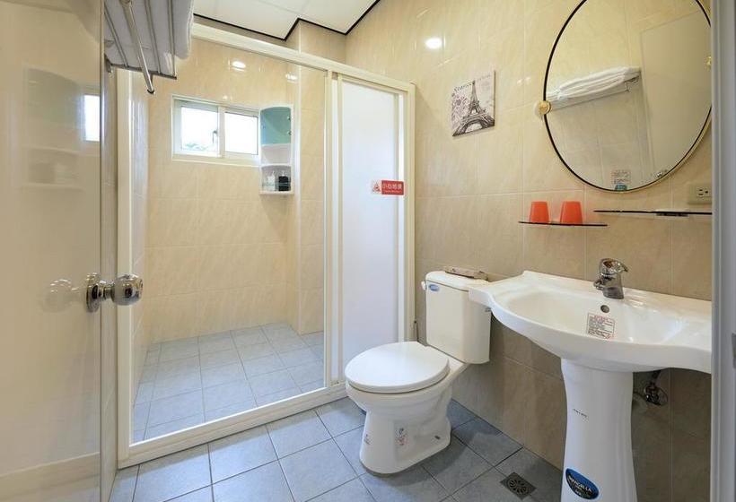 تختخواب و صبحانه Love Fun House