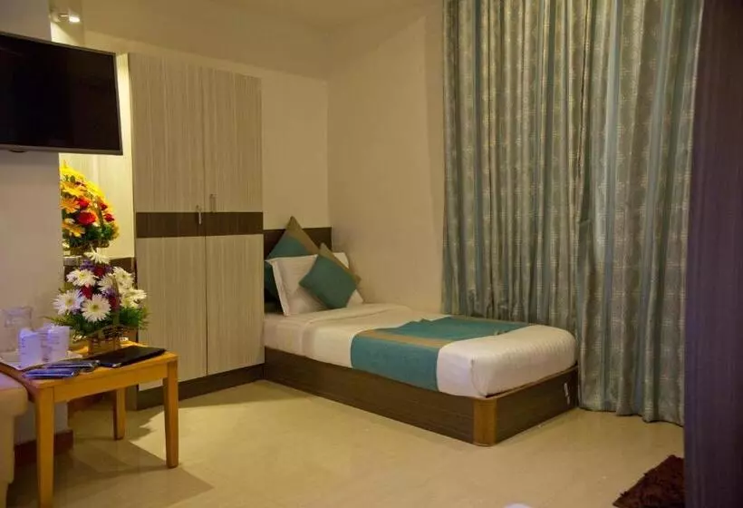 Hôtel Aishwarya Le Royal