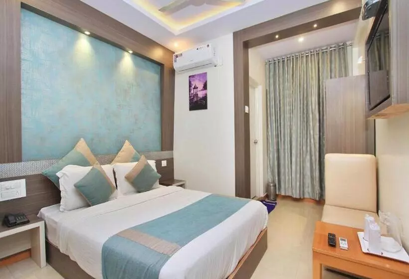 Hôtel Aishwarya Le Royal