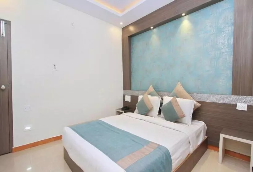 Hôtel Aishwarya Le Royal