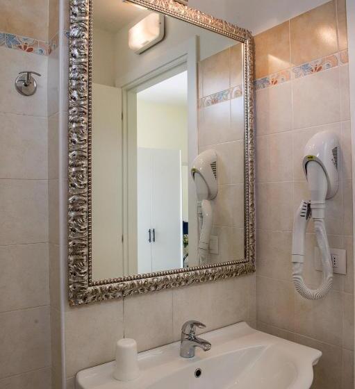 בית מלון כפרי Cristina Hospitality Centrale