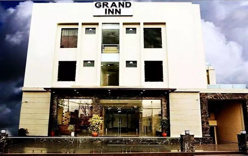 Hotelli Grand Inn