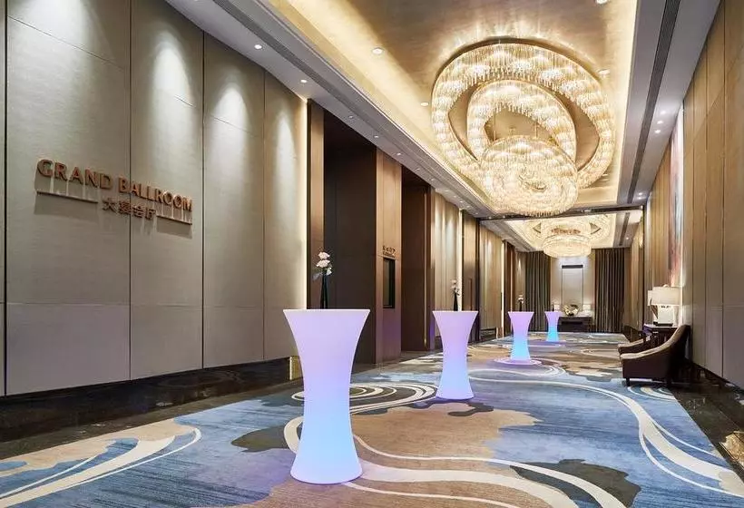 ホテル Wanda Realm Resort Harbin Songbei