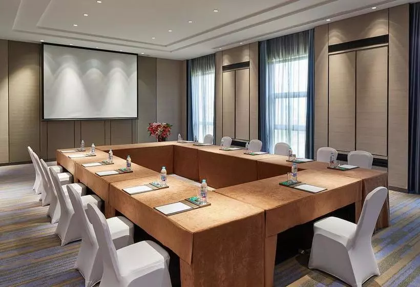 ホテル Wanda Realm Resort Harbin Songbei
