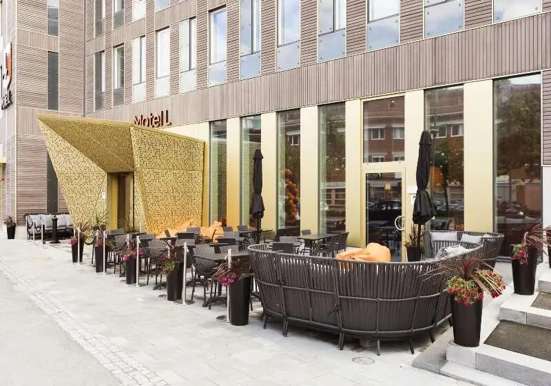 Motel L Stockholm älvsjö