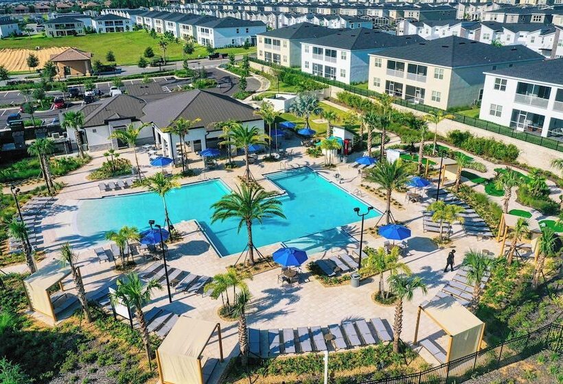 1467 Rolling Fairway Drive