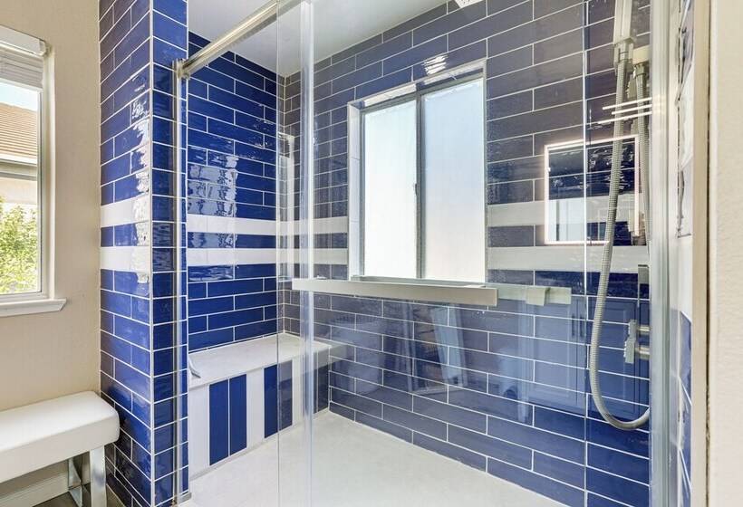 Elegant Antelope Home W/ Pool, Spa & Sauna!