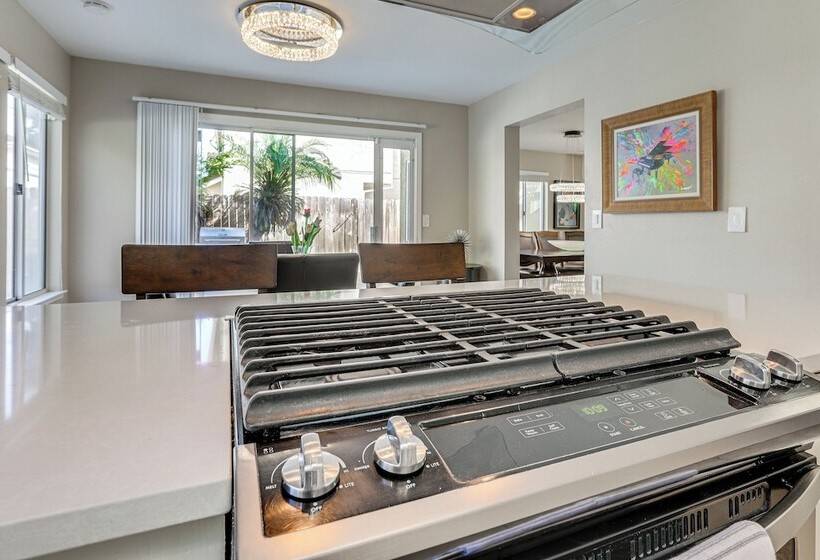 Elegant Antelope Home W/ Pool, Spa & Sauna!