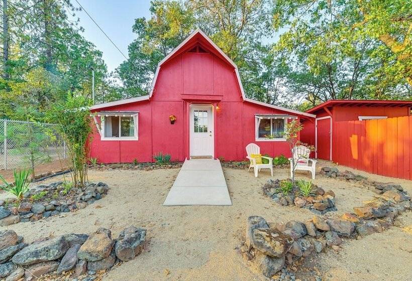 Grants Pass Cottage ~ 8 Mi To Rogue River!