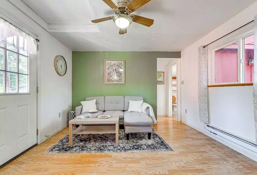 Grants Pass Cottage ~ 8 Mi To Rogue River!