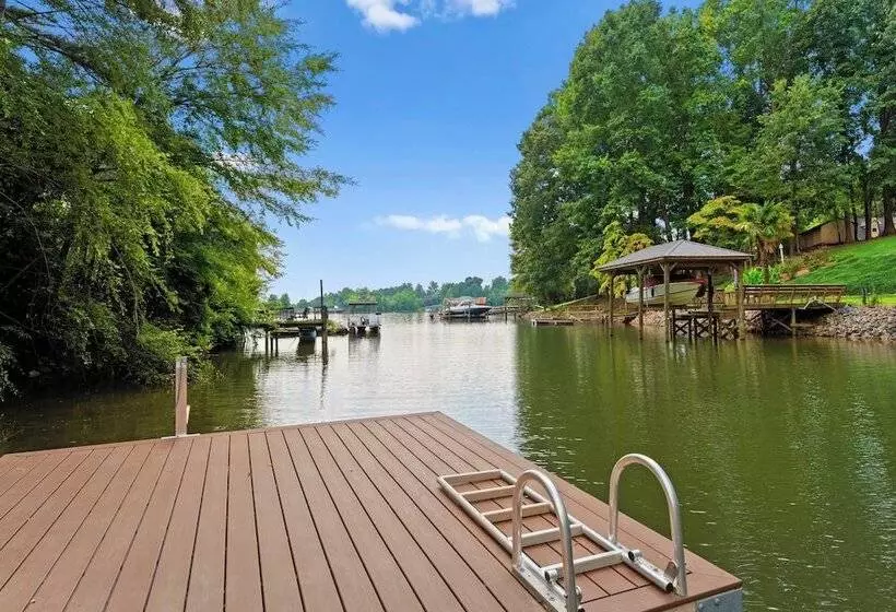 Hideaway Cove Private Dock, Firepit, New Build