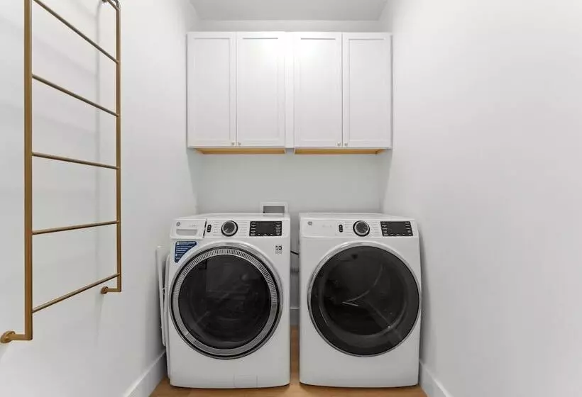 Hideaway Cove Private Dock, Firepit, New Build