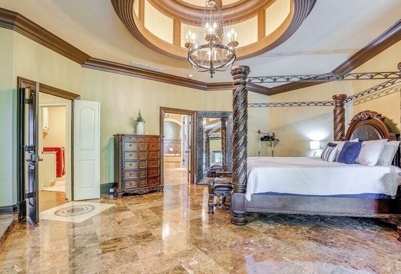 Luxe Atlanta Home ~ 12 Mi To Downtown!