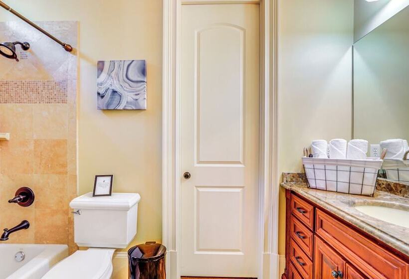 Luxe Atlanta Home ~ 12 Mi To Downtown!