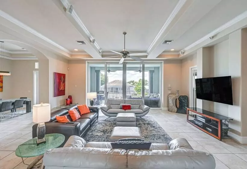 Luxe Bonita Springs Home < 2 Mi To Beach!