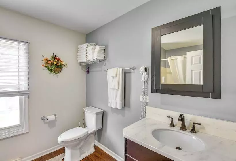 3 Mi To Lake Michigan Access: Sawyer Home W/ Patio