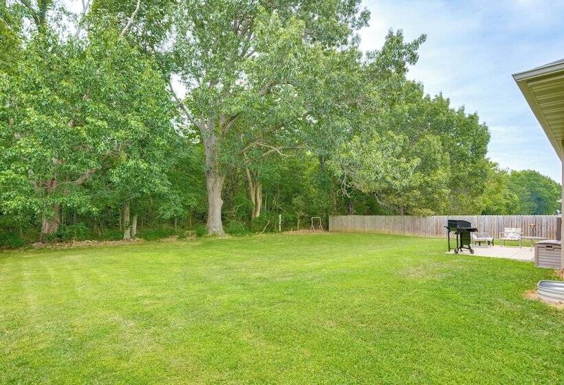 Springfield Area Home ~ 12 Mi To Downtown!