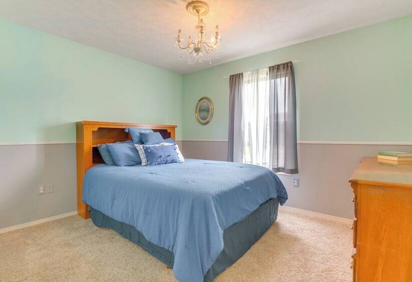 Springfield Area Home ~ 12 Mi To Downtown!