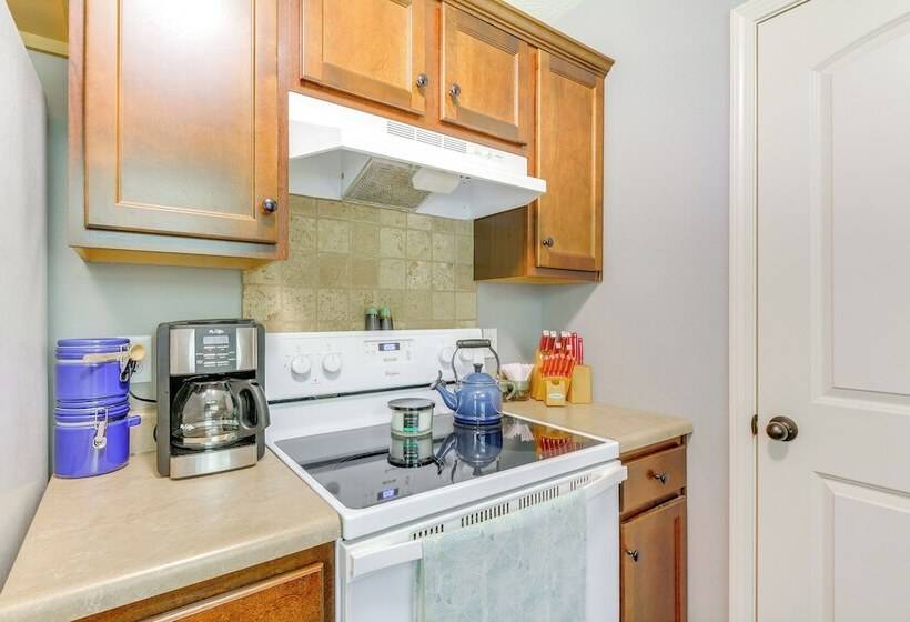 Springfield Area Home ~ 12 Mi To Downtown!