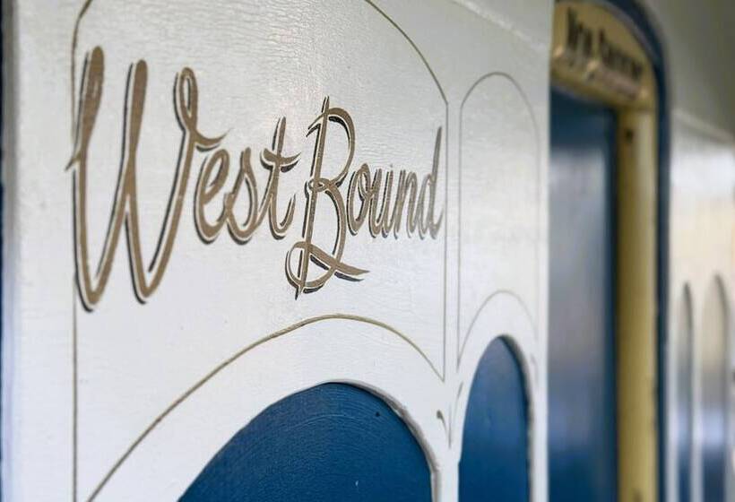 Bed and Breakfast Heaven In The Hills Retreat