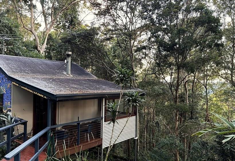 Bed and Breakfast Heaven In The Hills Retreat