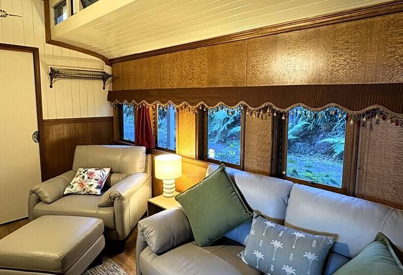 Bed and Breakfast Heaven In The Hills Retreat