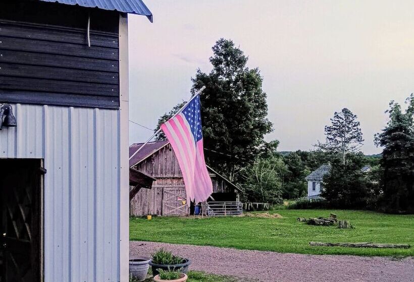 Bed and Breakfast Neverland