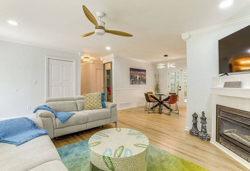 Chamblee Home W/ Fireplace Near Hospitals