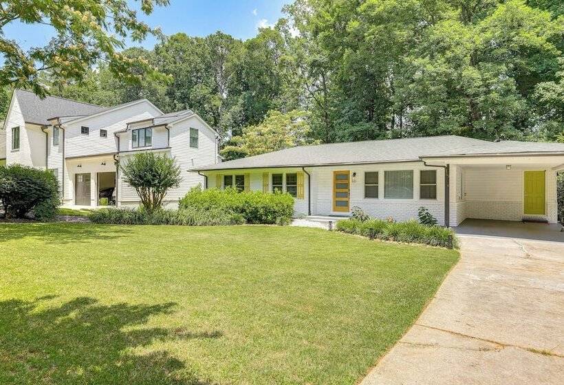 Chamblee Home W/ Fireplace Near Hospitals