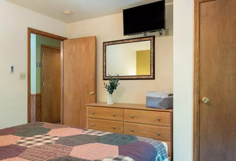 Coyote Cabin By Avantstay Hot Tub + Walk To Lake