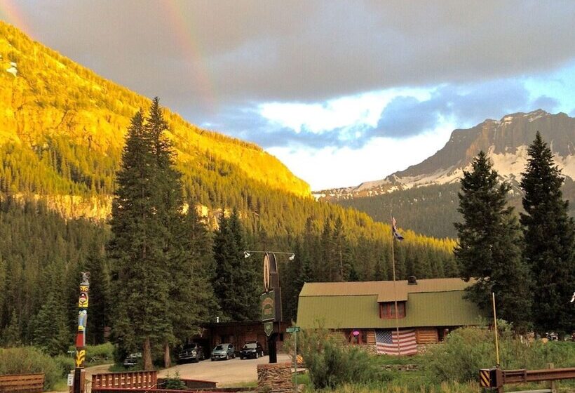 فندق Grizzly Lodge