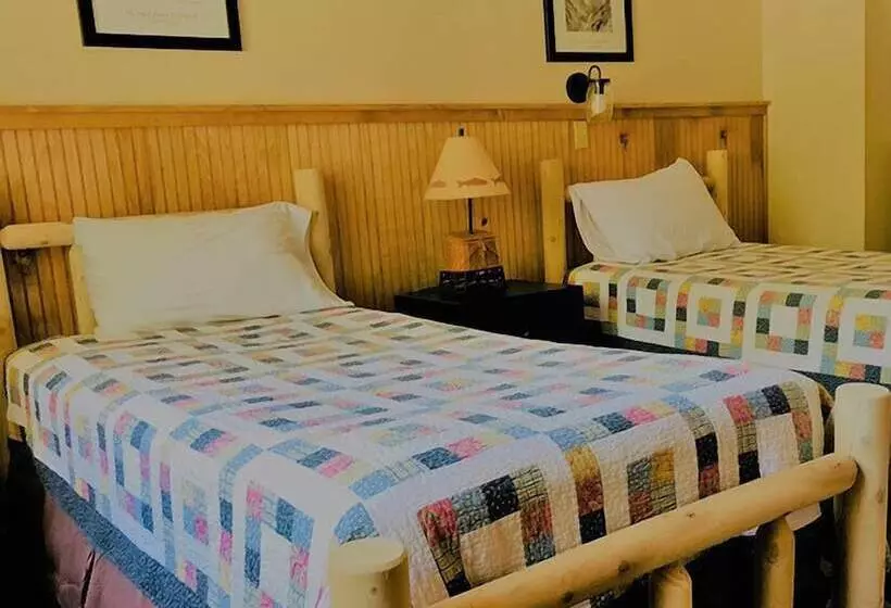 Hotelli Grizzly Lodge