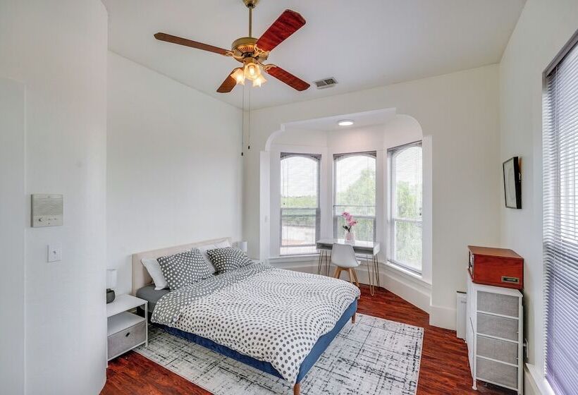 Modesto Mansion On 2 Acres Great For Families!