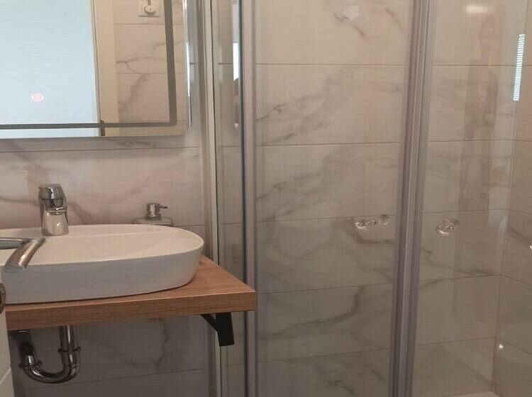 פנסיון Apartments & Rooms Jokovic