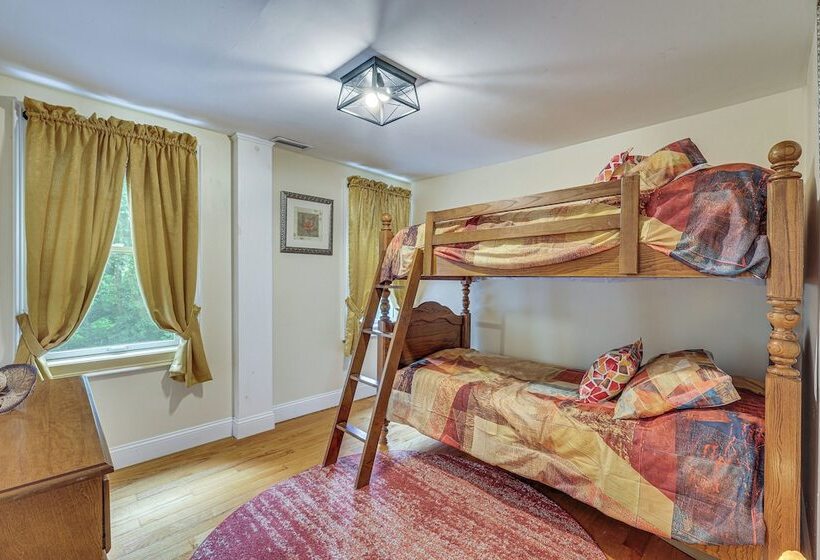 Quintessential New England Home W/ Patio & Grill!