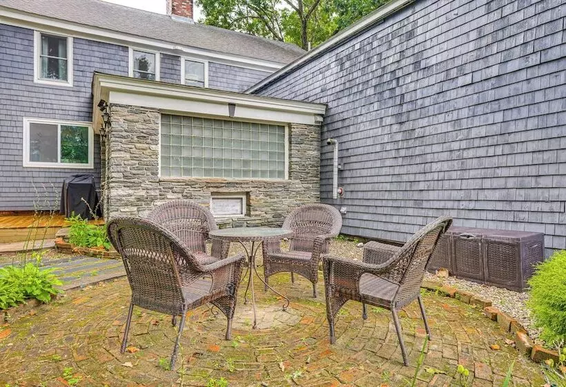 Quintessential New England Home W/ Patio & Grill!